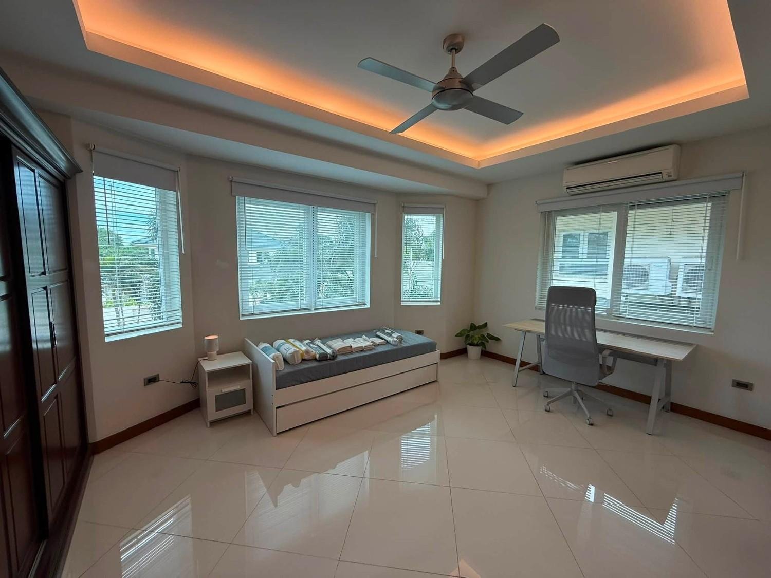 RS260802 Spacious 4-Bedroom Private Pool Villa – Nong Pla Lai (14) RS260802 Spacious 4-Bedroom Private Pool Villa - Nong Pla Lai