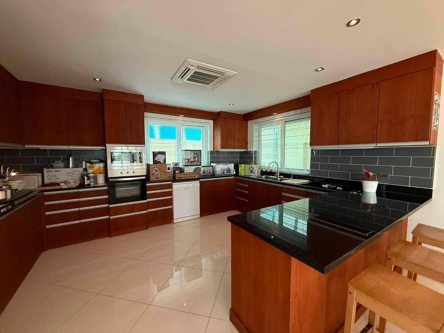 RS260802 Spacious 4-Bedroom Private Pool Villa – Nong Pla Lai (9) RS260802 Spacious 4-Bedroom Private Pool Villa - Nong Pla Lai