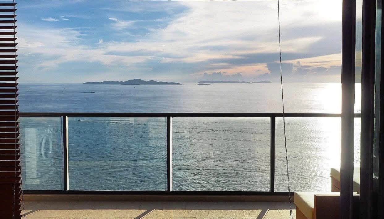 RS260806 Zire Wongamat condo – 31st+ Floor Sea view (4) RS260806 Zire Wongamat condo - 31st+ Floor Sea view