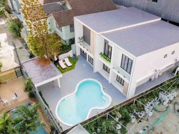 SCT260747 Luxury Pool Villa 7-Bedroom in Soi Peniat Chang Central Pattaya