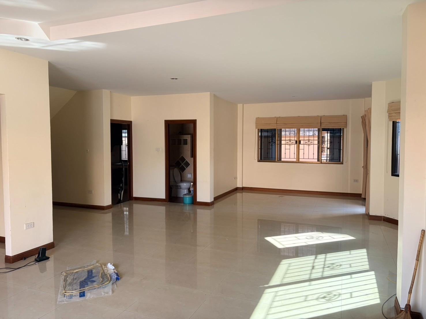 SCT260802 Royal Green Park Villa 2-Story Detached House with Private Pool