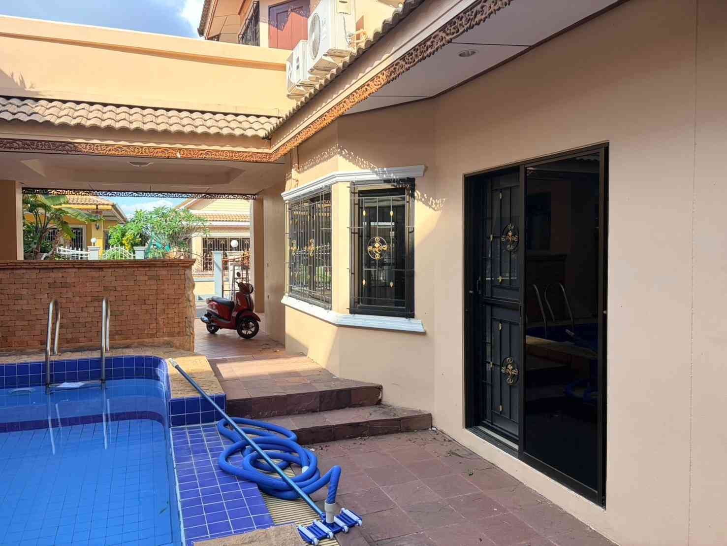 SCT260802 Royal Green Park Villa 2-Story Detached House with Private Pool