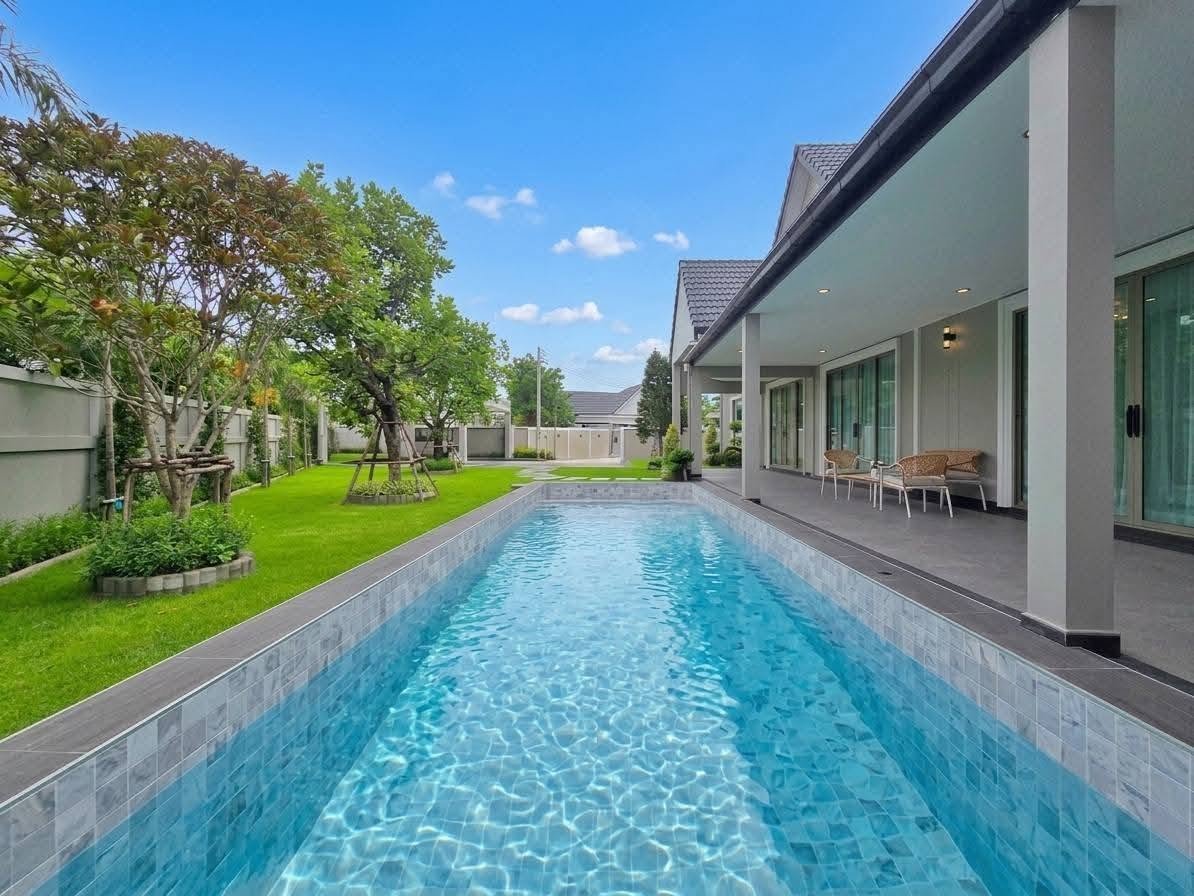 SCT260808 Luxury Brand New 4-Bedroom Pool Villa – Soi Chaiyaphon Withi 22 (1) SCT260808 Luxury Brand New 4-Bedroom Pool Villa - Soi Chaiyaphon Withi 22