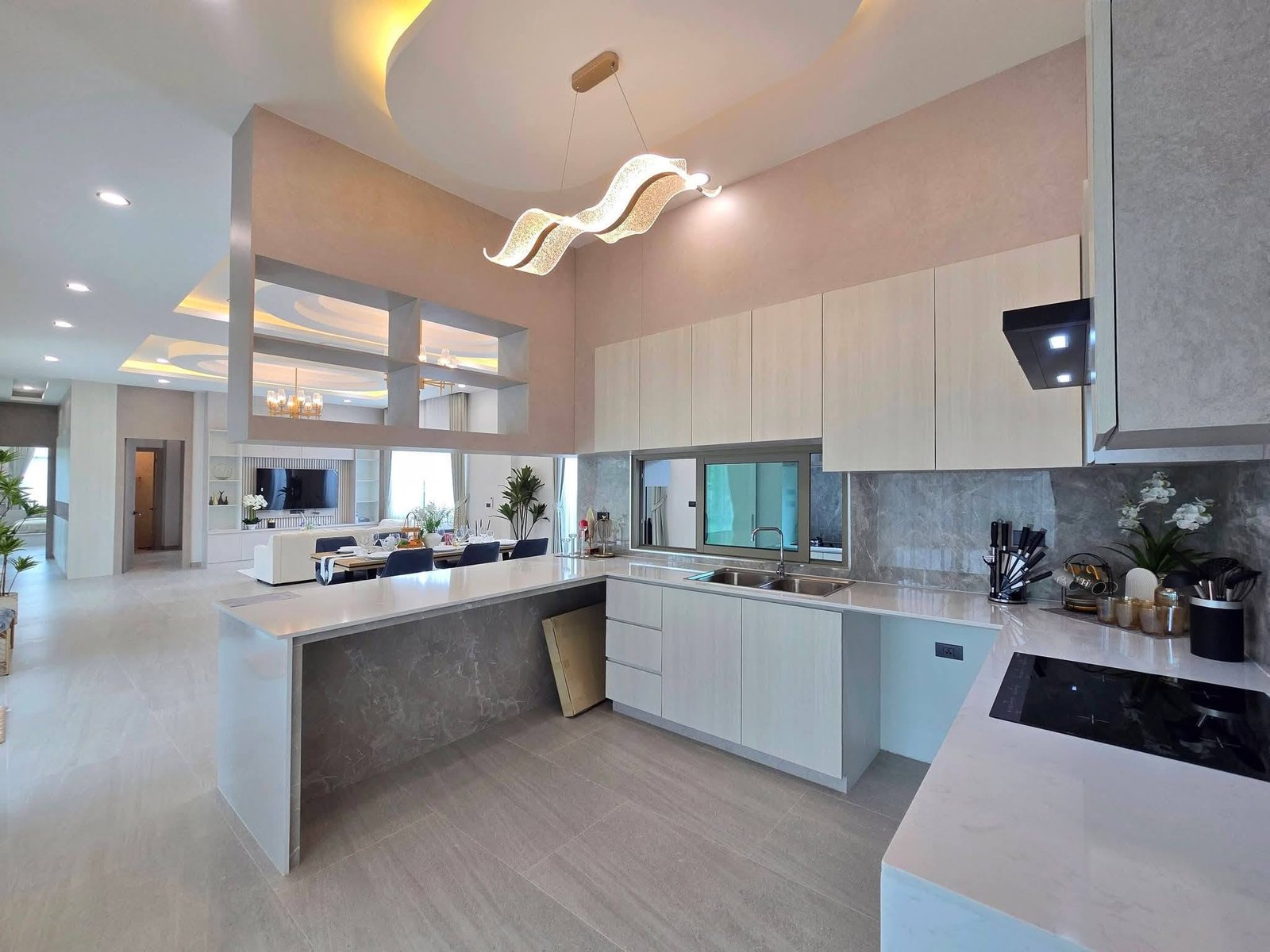 SCT260808 Luxury Brand New 4-Bedroom Pool Villa – Soi Chaiyaphon Withi 22 (23) SCT260808 Luxury Brand New 4-Bedroom Pool Villa - Soi Chaiyaphon Withi 22