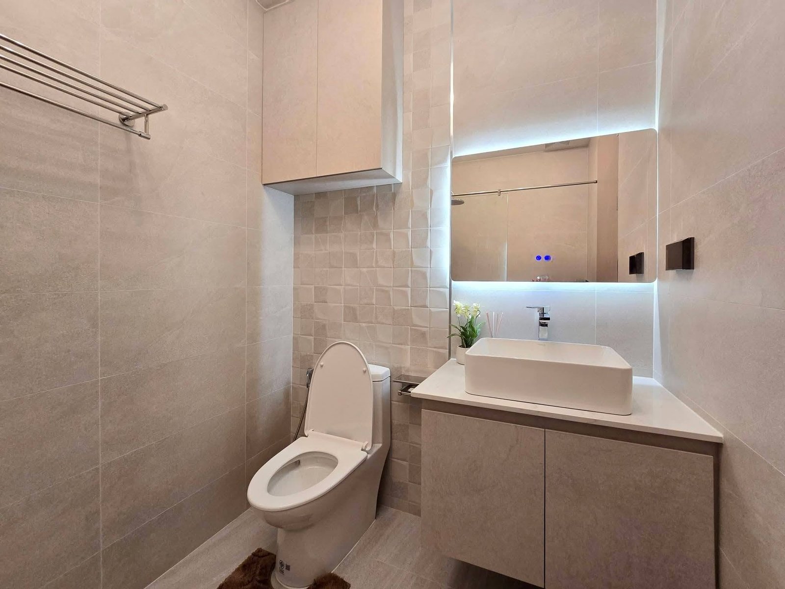 SCT260808 Luxury Brand New 4-Bedroom Pool Villa – Soi Chaiyaphon Withi 22 (27) SCT260808 Luxury Brand New 4-Bedroom Pool Villa - Soi Chaiyaphon Withi 22
