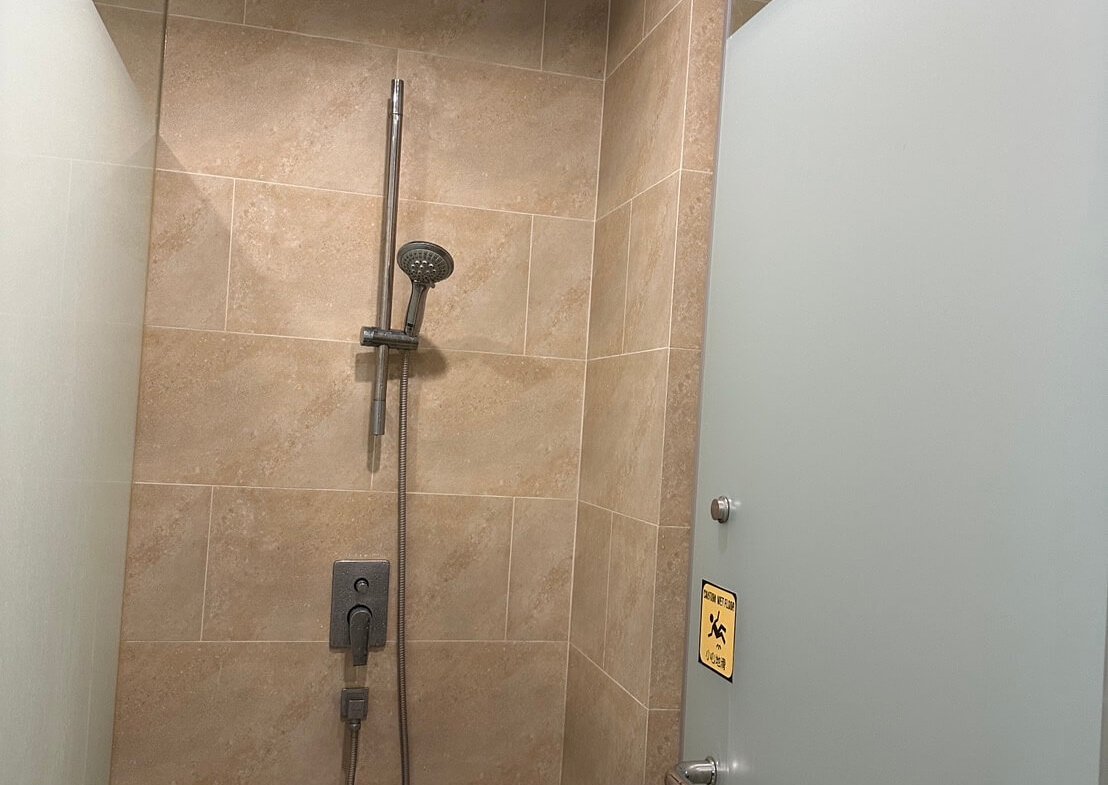 1108