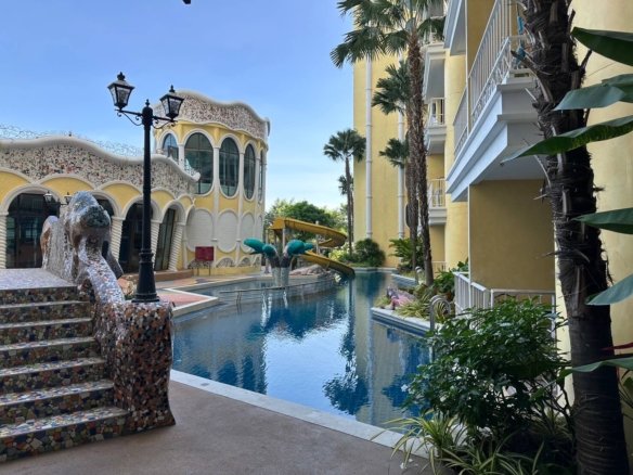 SSF260817 Espana Condo Resort Pattaya Building G - 5th Floor City View