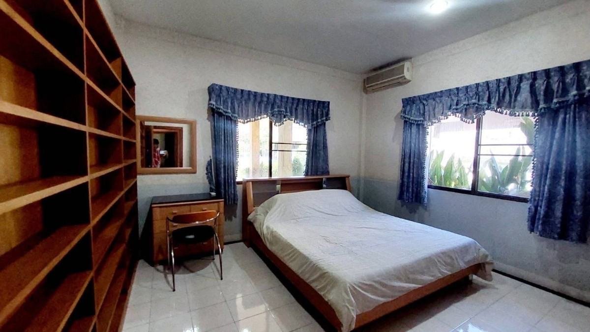 RC260910 Pattaya Village Hill 1 – 3-Bedroom Pool House (4) RC260910 Pattaya Village Hill 1 - 3-Bedroom Pool House