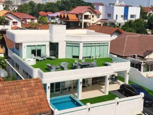 RC260913 Luxury Private Pool Villa for Rent in Jomtien