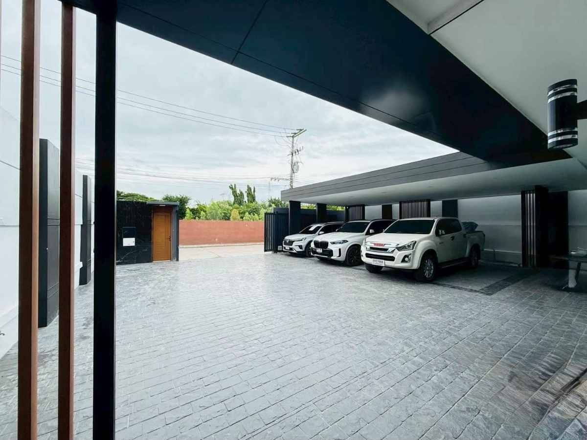 RC260913 Luxury Private Pool Villa for Rent in Jomtien (3) RC260913 Luxury Private Pool Villa for Rent in Jomtien
