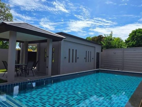 RS260908 Luxury Private Pool Villa for Rent in Huai Yai – 3 Bedrooms