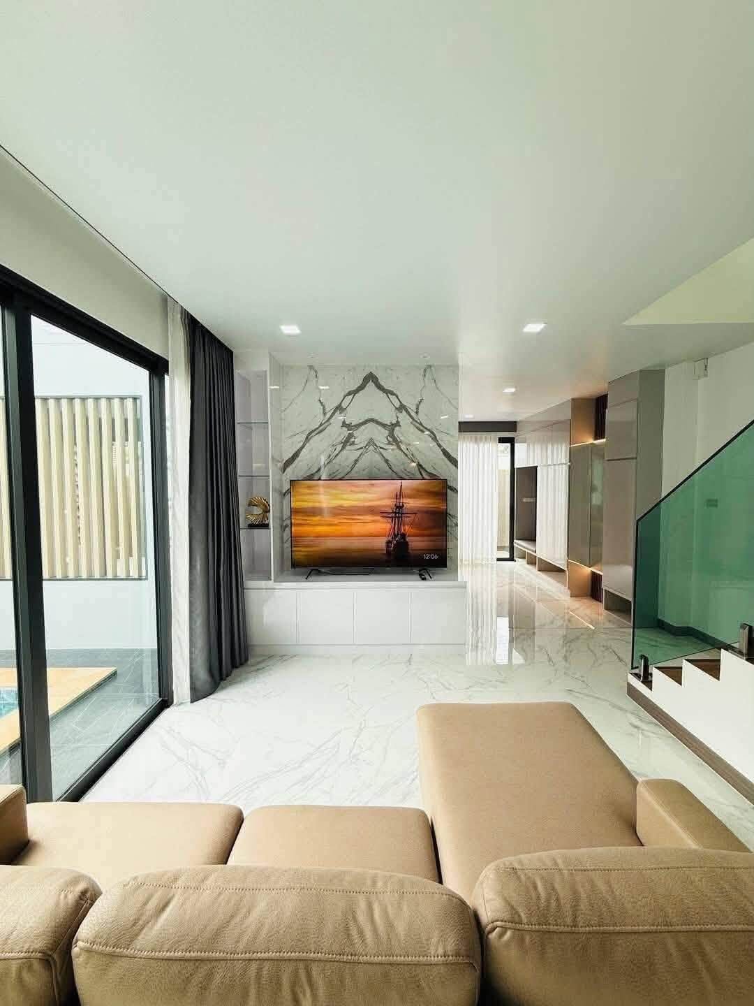 RS260912 Central Park 4 Pool House Village 3-Bedroom