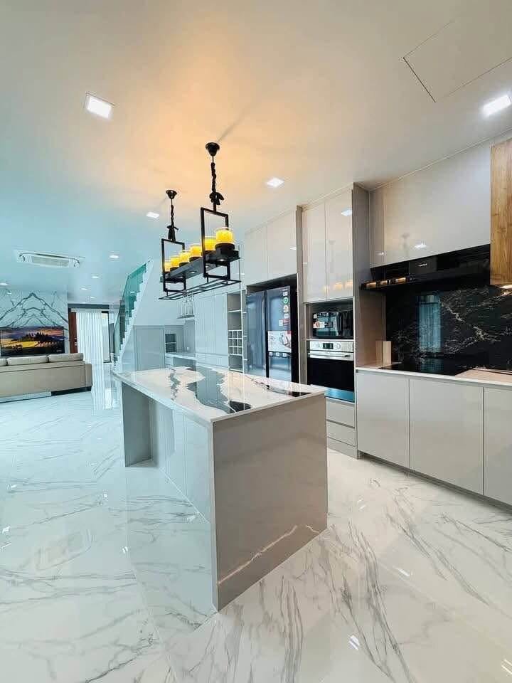 RS260912 Central Park 4 Pool House Village 3-Bedroom
