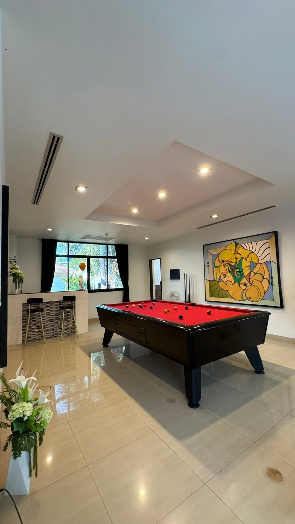 SSC260919 Luxury 8-Bedroom Modern Contemporary Estate in Khao Talo, Pattaya