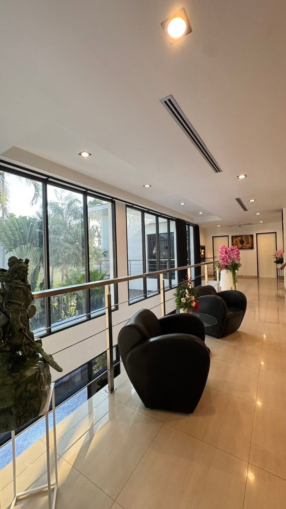 SSC260919 Luxury 8-Bedroom Modern Contemporary Estate in Khao Talo, Pattaya