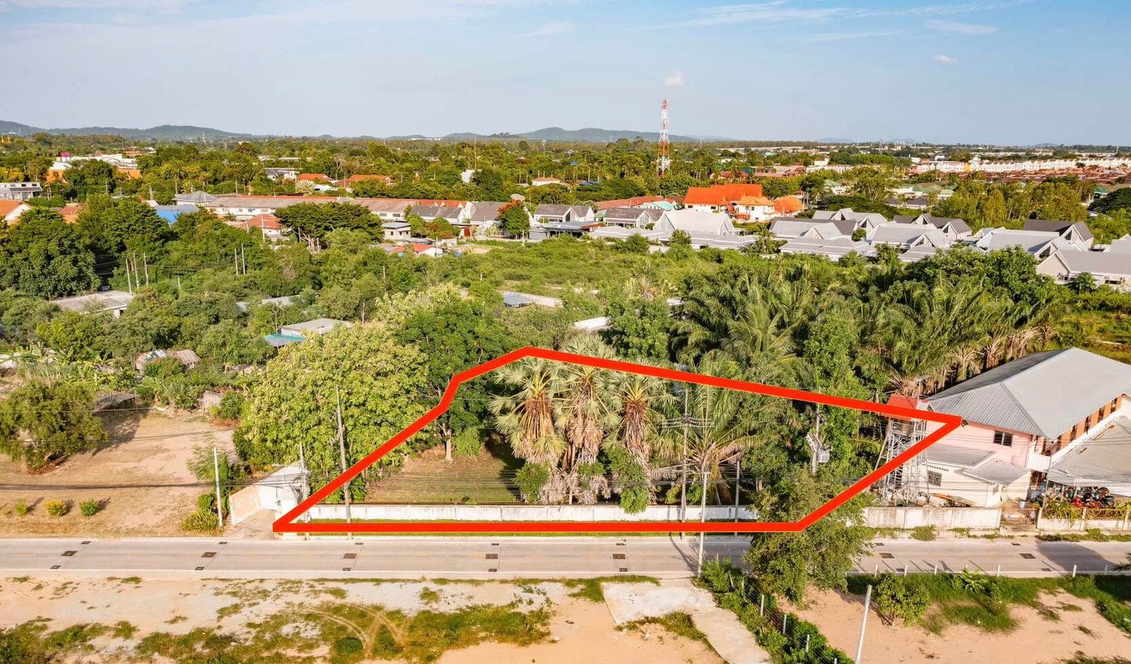 SST260903 Prime Land – 300 Sq.w. Developer Plot in Soi Phon Prapha Nimit 15 (4) SST260903 Prime Land - 300 Sq.w. Developer Plot in Soi Phon Prapha Nimit 15
