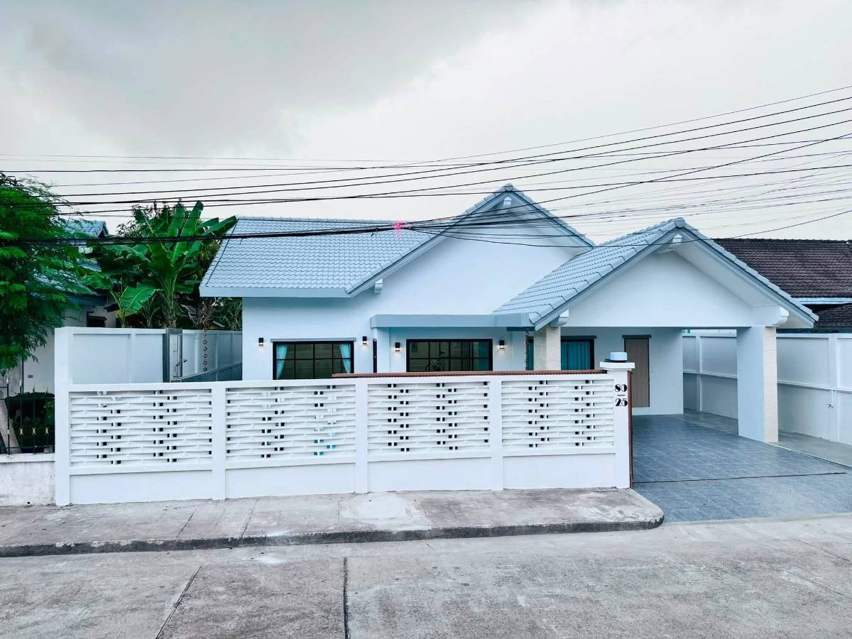 SST260915 Areeya Villa Newly Renovated Pool Villa – Soi Siam Country Club (2) SST260915 Areeya Villa Newly Renovated Pool Villa - Soi Siam Country Club