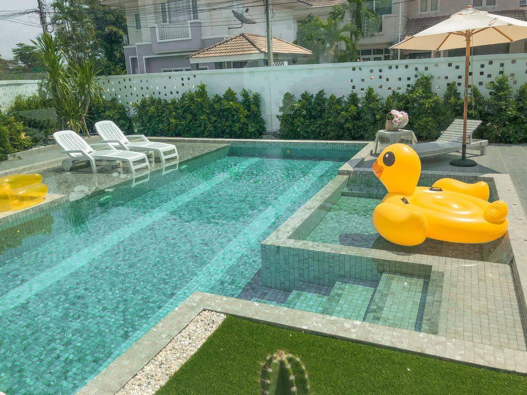 SST260917 Somkid Pool Villa Pattaya – Spacious 4 Bedroom Pool Villa Near the Beach (4) SST260917 Somkid Pool Villa Pattaya - Spacious 4 Bedroom Pool Villa Near the Beach