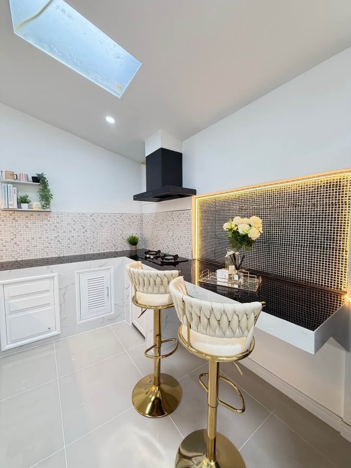 SST260931 Luxury Fully Renovated Townhouse Nern Plab Wan (8) SST260931 Luxury Fully Renovated Townhouse Nern Plab Wan - Mab Yai Lia 1810