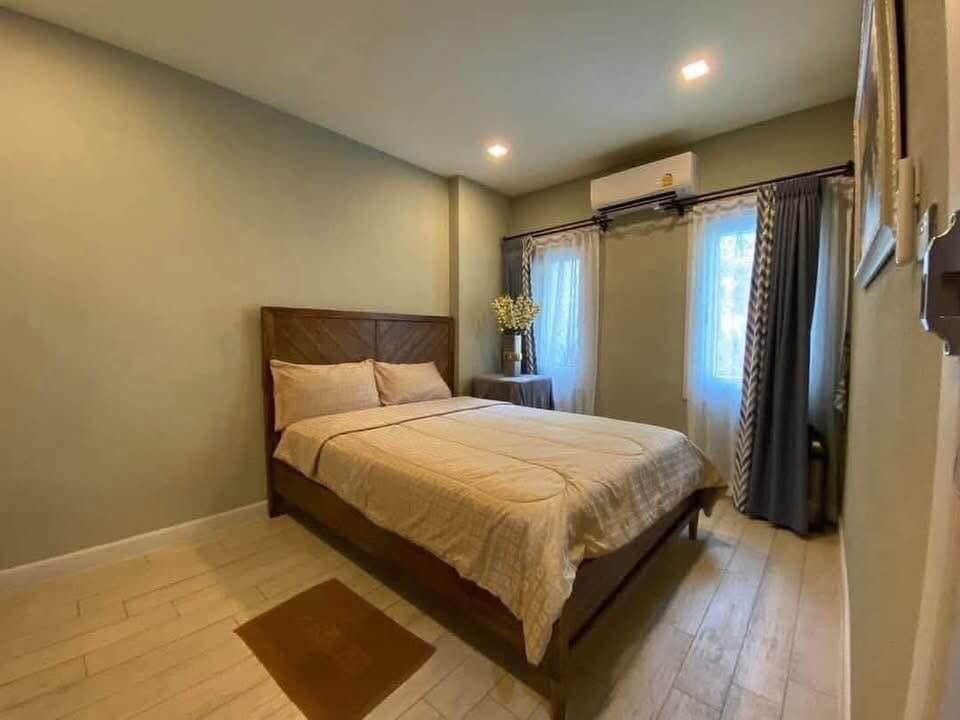 960