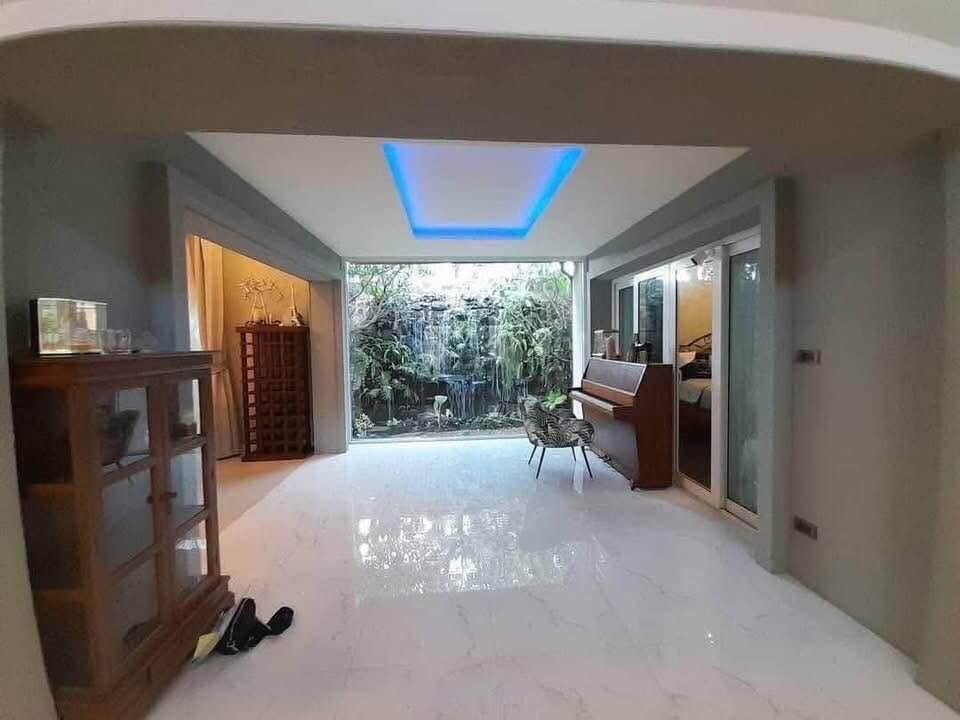 960