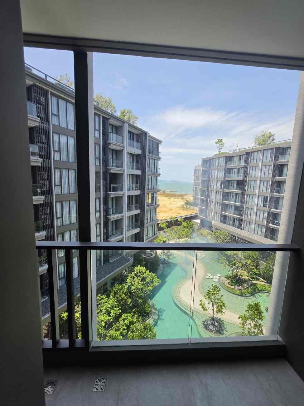SCF261002 The Panora Estuaria - 5th floor Building A Pool view and partial sea view