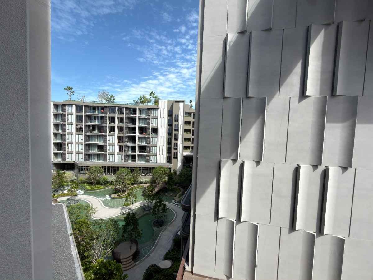 SCF261002 The Panora Estuaria - 5th floor Building A Pool view and partial sea view