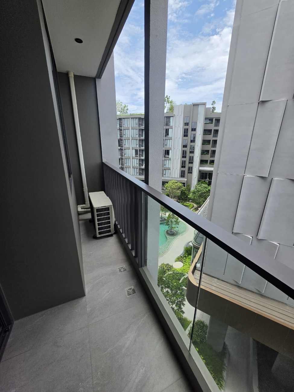 SCF261002 The Panora Estuaria - 5th floor Building A Pool view and partial sea view