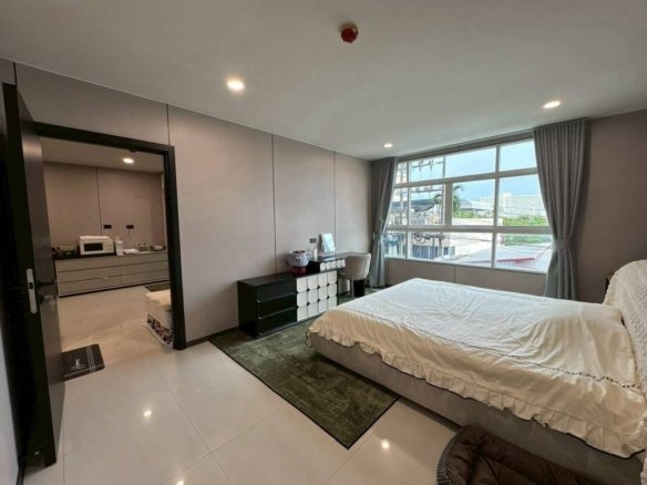 SCF261003 The Ocean Pearl Thappraya Soi 12 - 2nd floor City View